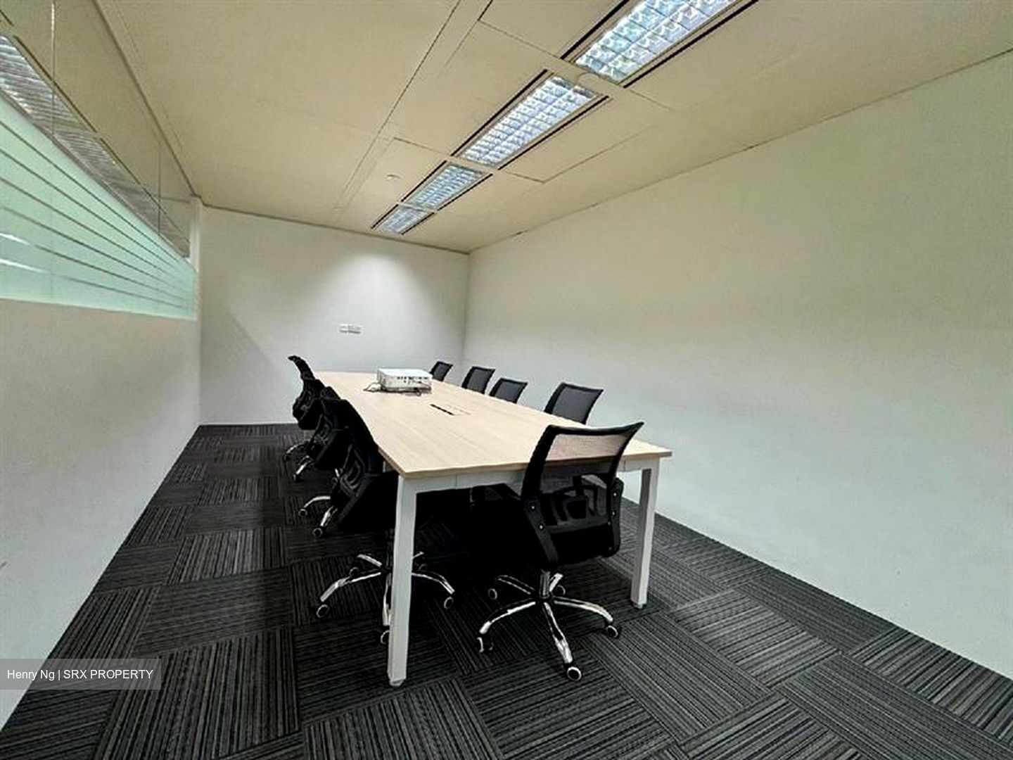 Odeon Towers (D7), Office #503392981